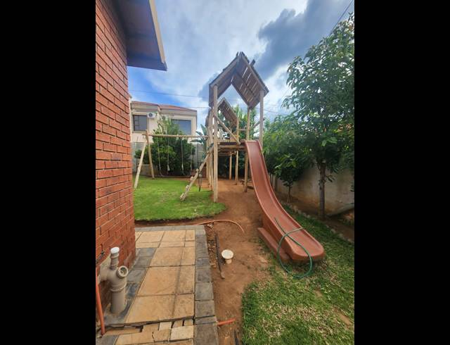 4 BEDROOM HOUSE FOR SALE IN SAFARI GARDENS